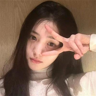 种女海报
